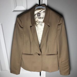 Anne Klein Camel Blazer Size 6